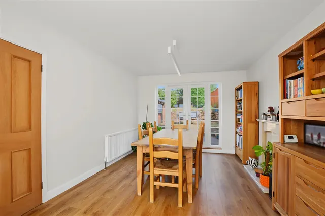 Seven Oaks Crescent, Bramcote, NG9, photo 3