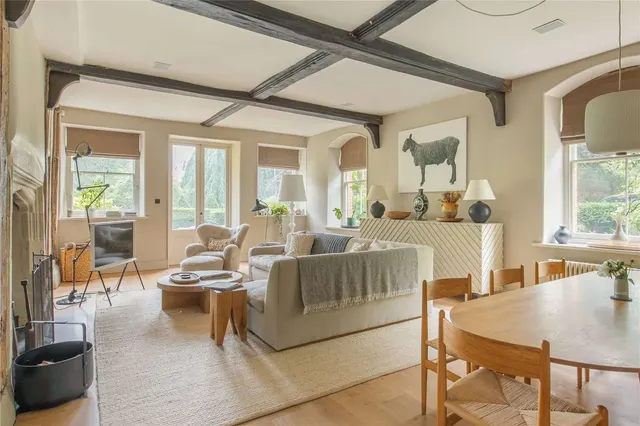 Photo 3 — Haslingfield Manor, 5 High Street, Cambridge, Cambridgeshire, CB23 1JW