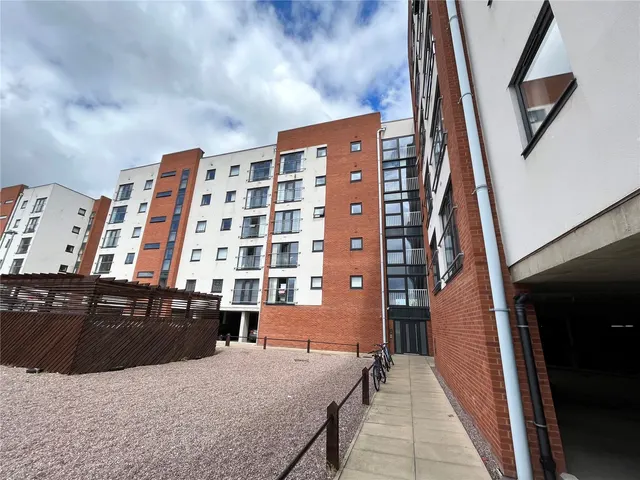 Pilgrims Way, Salford, Greater Manchester, M50 1AZ, photo 1