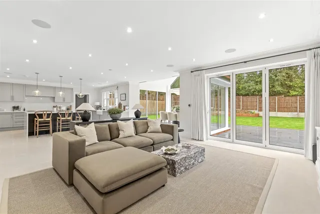 South Park Drive, Gerrards Cross, SL9, photo 3