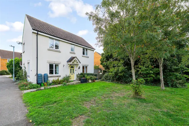 Thestfield Drive, Staverton, BA14, photo 1