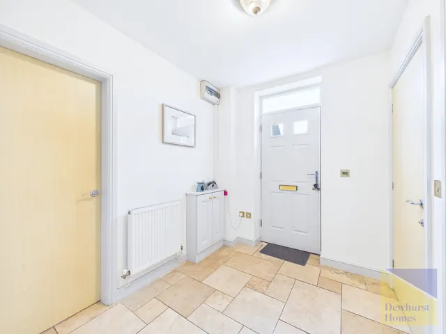 Photo 3 — Kingsbarn Close, Fulwood, Lancashire, PR2 9LZ