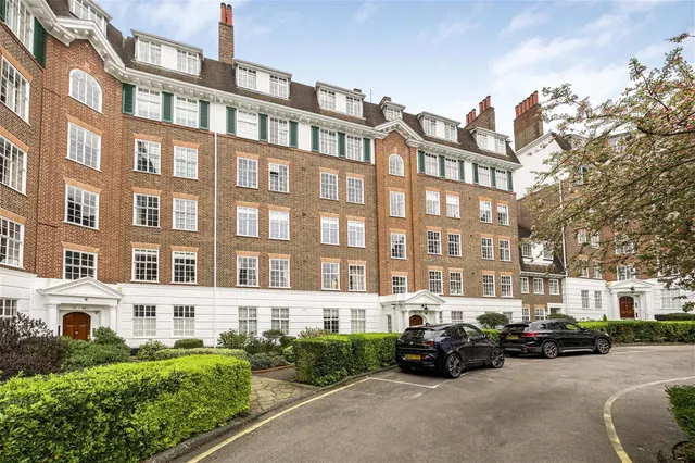 Richmond Hill Court, Richmond, TW10, photo 2
