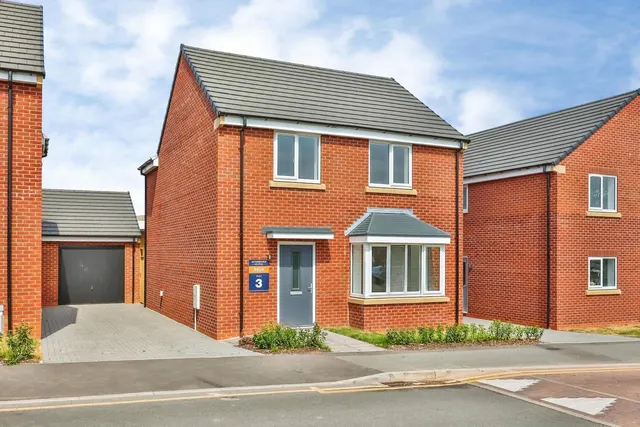 Monument View, Emperors Way, Hucknall, Nottingham, NG15, photo 1
