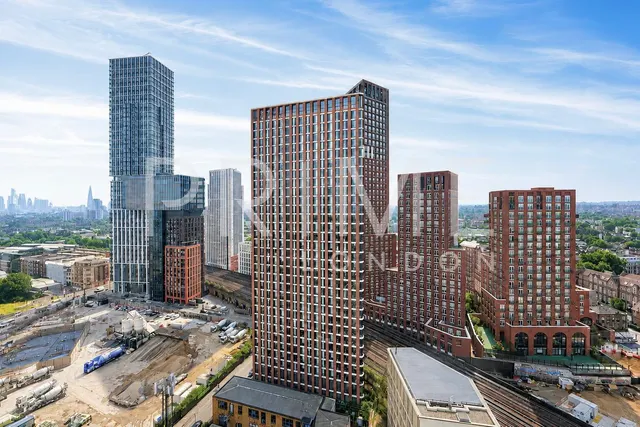 Carnation Way, Nine Elms, SW8, photo 2