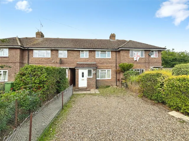 Kingsley Avenue, Englefield Green, TW20, photo 1