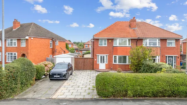 Park Road, Great Sankey, Warrington, Warrington, WA5 3BY, photo 1