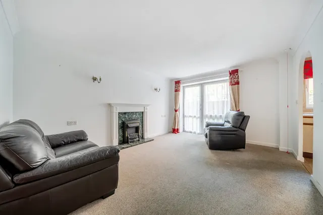 The Drive, Hove, BN3, photo 2