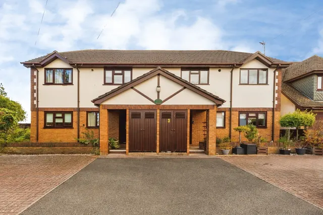 Box Lane, Wrexham, LL12, photo 1
