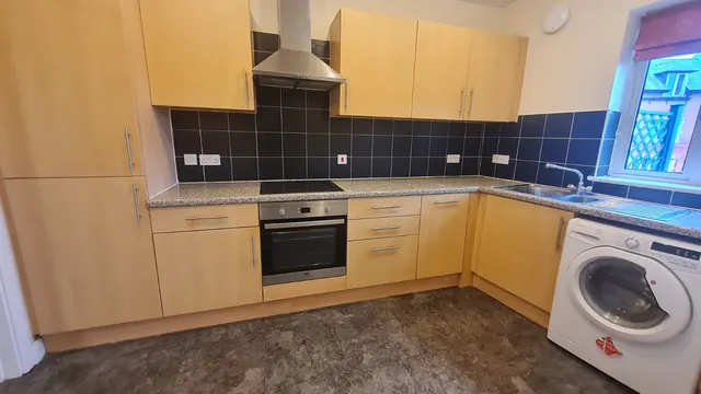 Northgate, Wakefield, WF1, photo 2