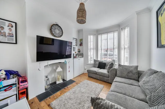 George Street, Dunstable, LU6, photo 2