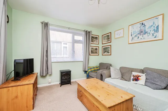 Howard Road, Plymouth, PL9, photo 2