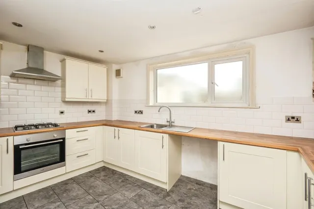 Chickerell Road, Weymouth, photo 1