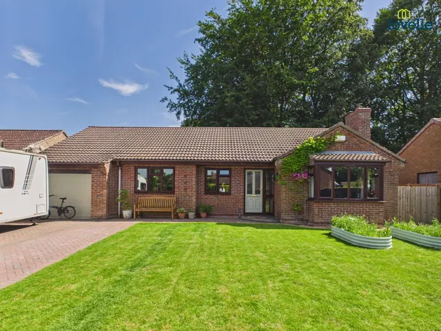 Rectory Close, Binbrook, LN8, photo 1