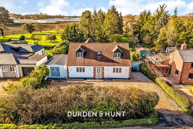 Tylers Road, Roydon, CM19, photo 1