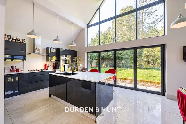 Tylers Road, Roydon, CM19, photo 2