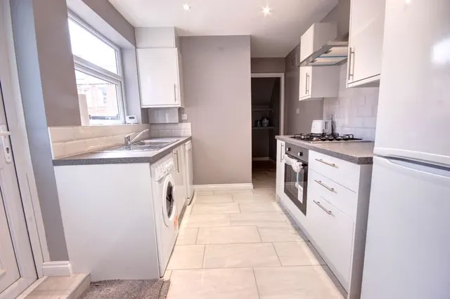 Newcastle Upon Tyne NE2 1RL, NE2, photo 2