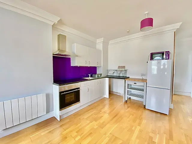 Photo 3 — Worthing, BN11 2BE