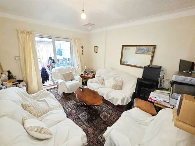St. David Road, Eastham, CH62, photo 3