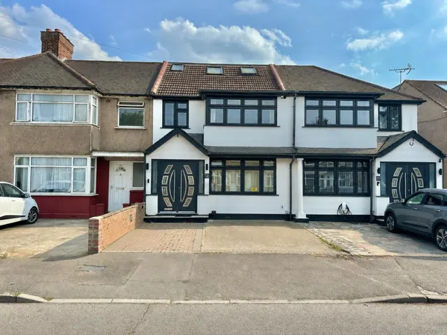 Waltham Avenue, Hayes, photo 1
