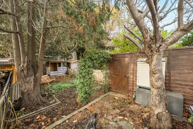 Photo 2 — Meadowview Road, SE6