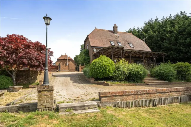 Ringwood Road, Stoney Cross, SO43, photo 3