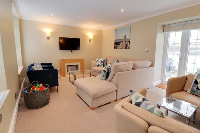 Regent Place, Ilfracombe, EX34, photo 3