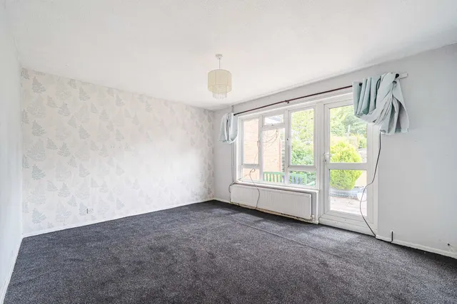 Photo 2 — Victoria Road, Chatham, Kent, ME5 9HB