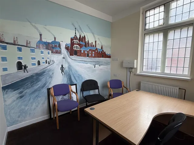 The Avenue, Stoke-on-Trent, ST7, photo 3