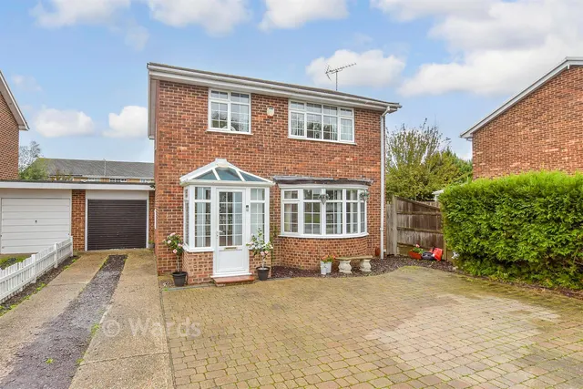 Kingfisher Court, Herne Bay, CT6, photo 1