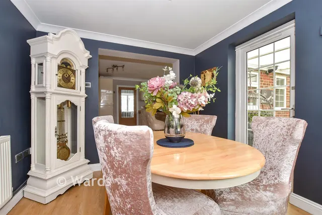 Kingfisher Court, Herne Bay, CT6, photo 3
