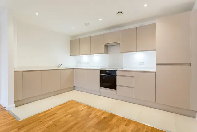 West Street, Watford, WD17, photo 2