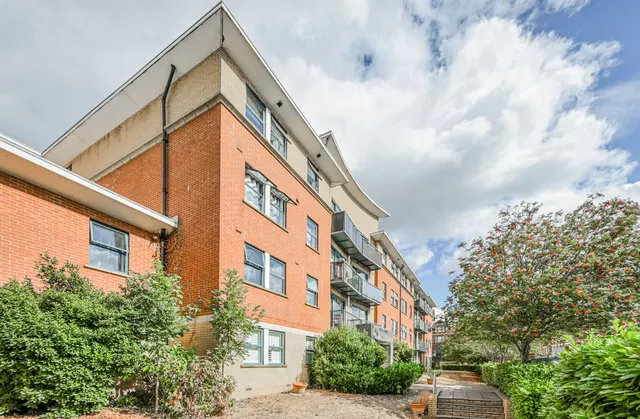 Flat 44 North Point, Tottenham Lane, London, photo 1