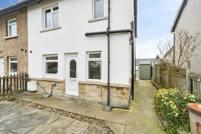 Photo 2 — Canal Road, Riddlesden, Keighley