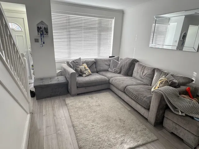 Warwick Avenue, Surrey Egham, TW20, photo 3