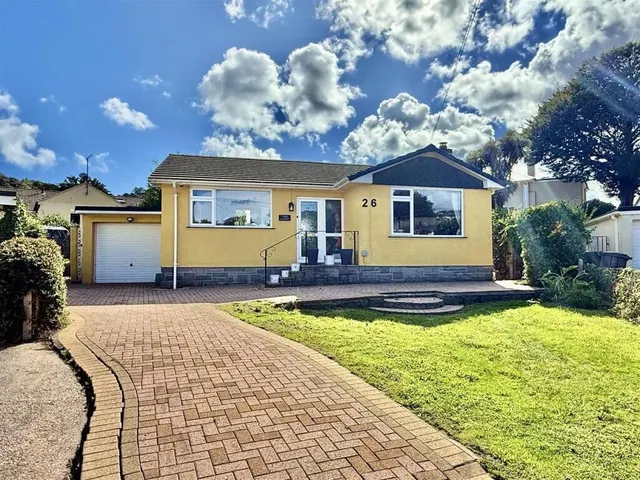 Pine Close, Brixham, Devon, TQ5