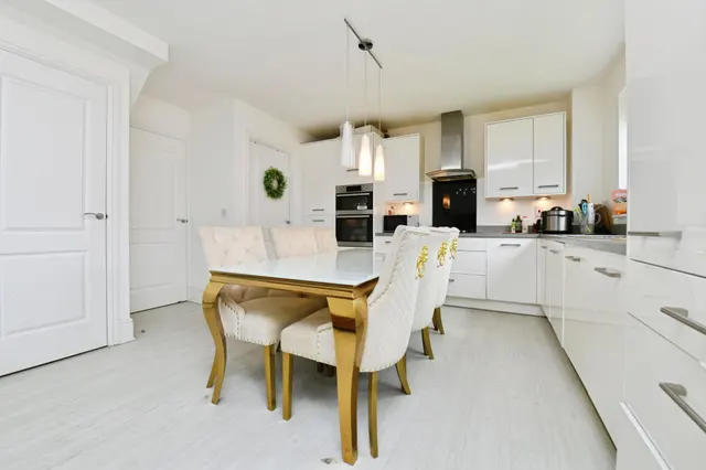 Hazel Road, Basildon, SS16, photo 3