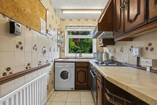 Grosvenor Avenue, Sawley, NG10, photo 3
