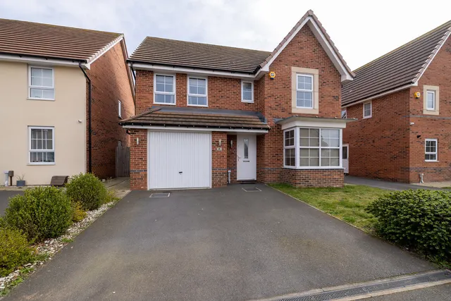 Doncaster, DN4, photo 2