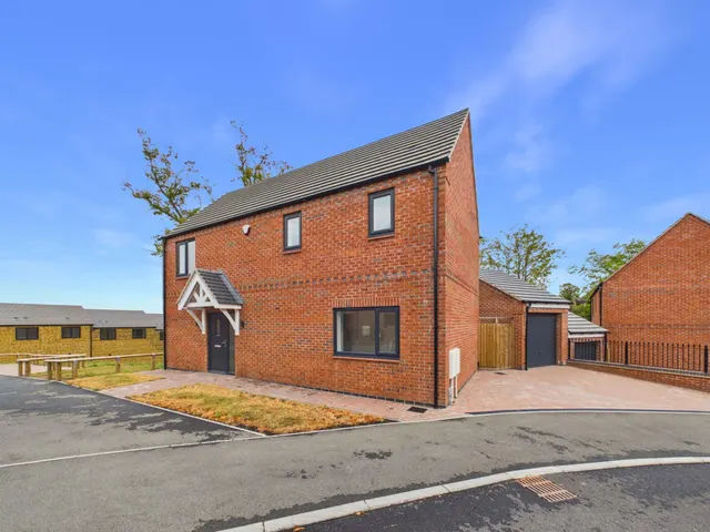 Kennelmore Road, Melton Mowbray, LE13, photo 1