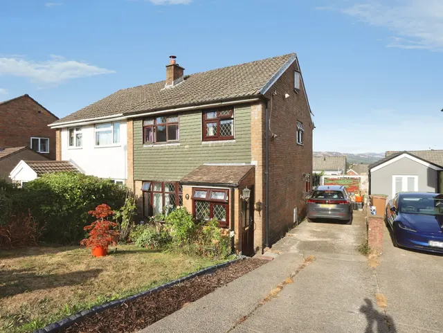 Caerleon Court Caerphilly, CF83, photo 1