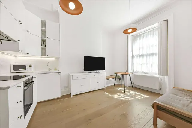 Photo 2 — Aberdeen Place, St. John's Wood, London, NW8 8JR