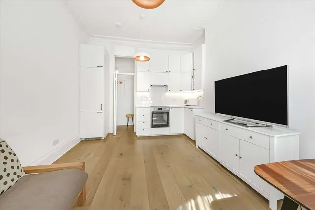 Photo 3 — Aberdeen Place, St. John's Wood, London, NW8 8JR