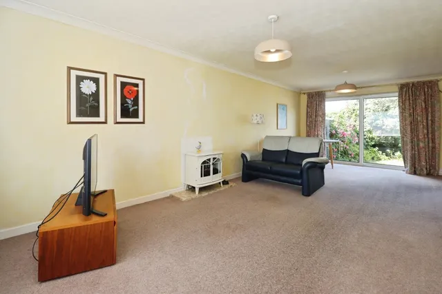 Photo 2 — Chestnut Court, Mangotsfield, Bristol, BS16