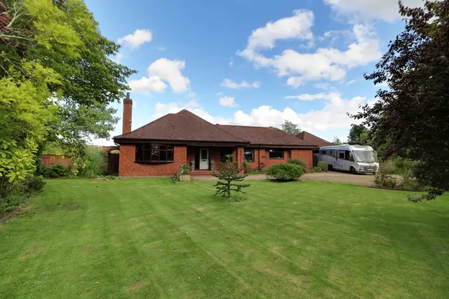 Normanby Road, Burton-Upon-Stather, DN15, photo 1