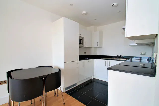 Pinner Road, Harrow, HA1, photo 2