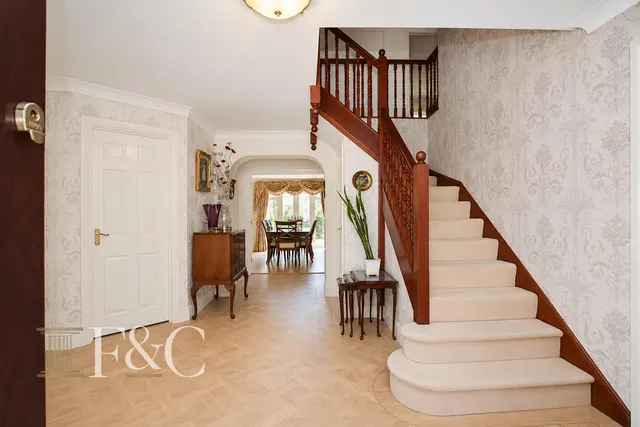 Richardson Crescent, West Cheshunt, photo 2