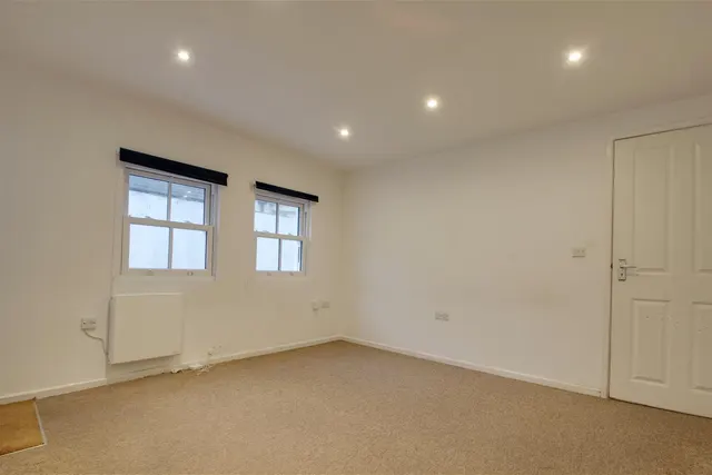 Photo 3 — Western Place, Worthing