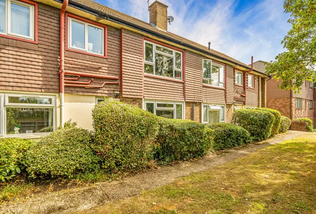 London Road, Redhill, RH1 2HD, photo 1