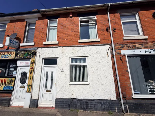 Stoke-on-trent, ST8, photo 1